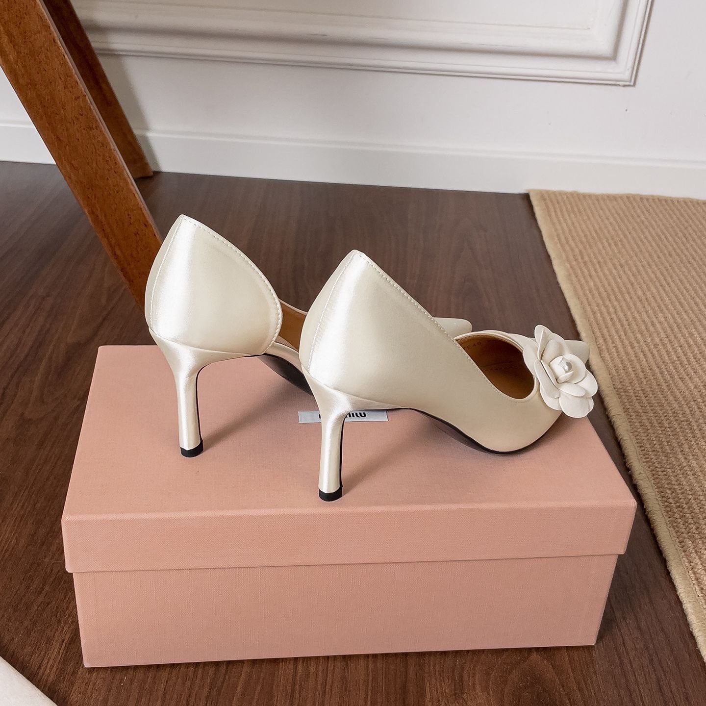 Sepatu Stiletto Satin Berujung - Women Formal Wear On Sale ulasan dan harga